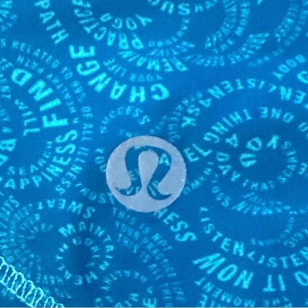 Lululemon Women’s Green & Blue Workout Tank Top Athletic Fit Size Large‎ Logo